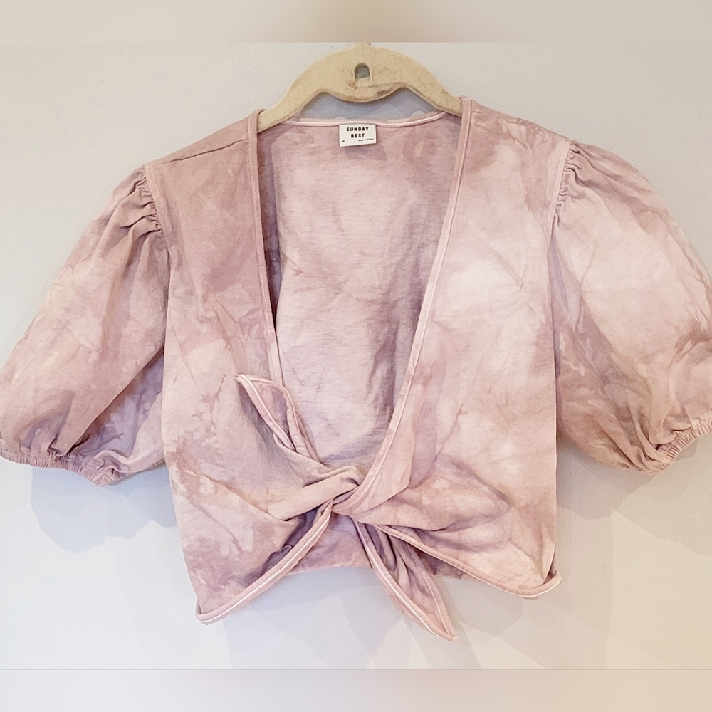 Sunday Best Tie-Front Top. Size M - Picture 1 of 6